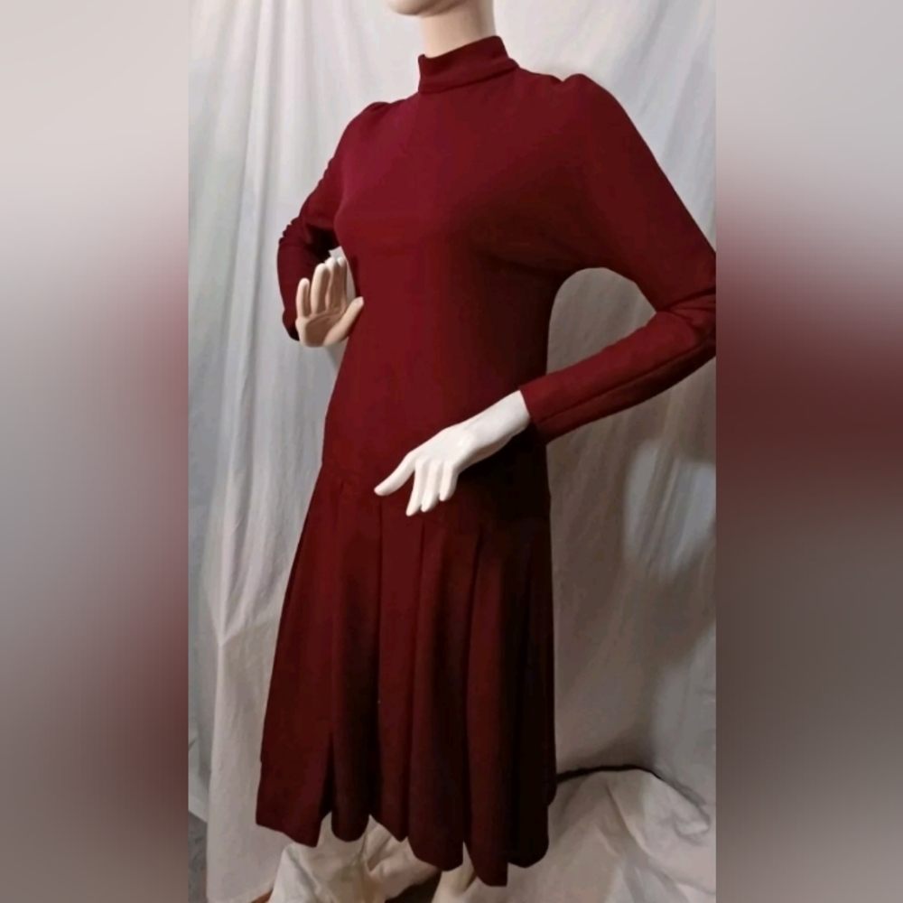 Vintage Dominic Rompollo designed Mrs Carter's inauguration wardrobe Burgundy